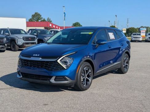 Used 2024 Kia Sportage EX FWD image 11
