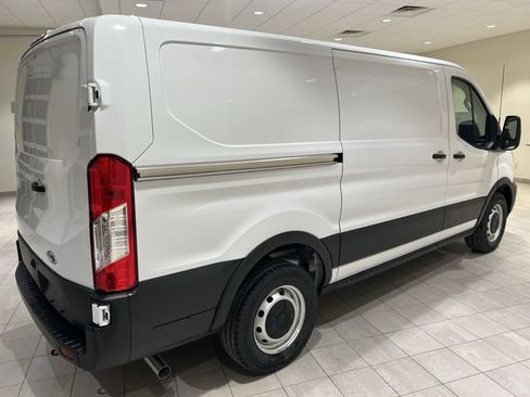 Used 2024 Ford Transit 150 Low Roof RWD image 5