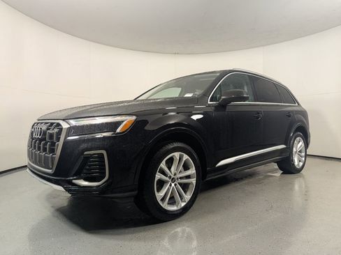 Used 2025 Audi Q7 3.0T Premium Plus image 3