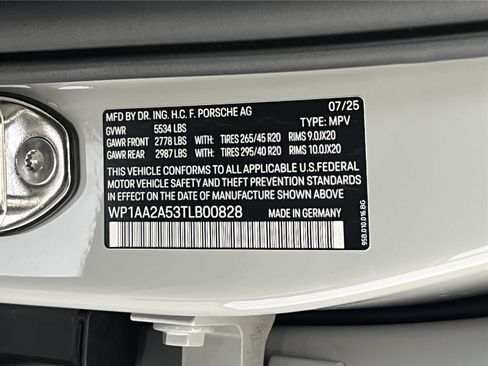 Used 2026 Porsche Macan image 26