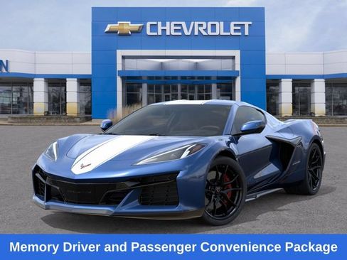 New 2027 Chevrolet Corvette Grand Sport w/ Z52 Sport Performance Package RWD image 7