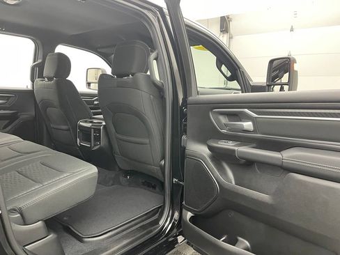 Used 2025 RAM 1500 Big Horn AWD/4WD image 31