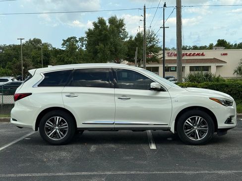 Used 2017 INFINITI QX60 FWD w/ Premium Plus Package image 4