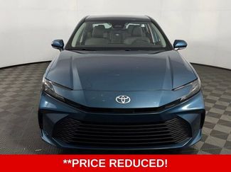 Used 2025 Toyota Camry LE video 2