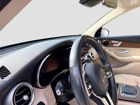 Used 2022 Mercedes-Benz GLC 300 4MATIC image 13