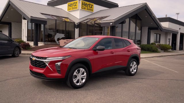 Used 2026 Chevrolet Trax LS FWD image 5