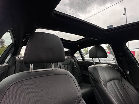 Used 2019 BMW 740i w/ Executive Package RWD image 33