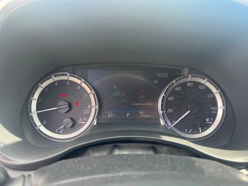 Used 2023 Toyota Highlander XSE FWD image 4