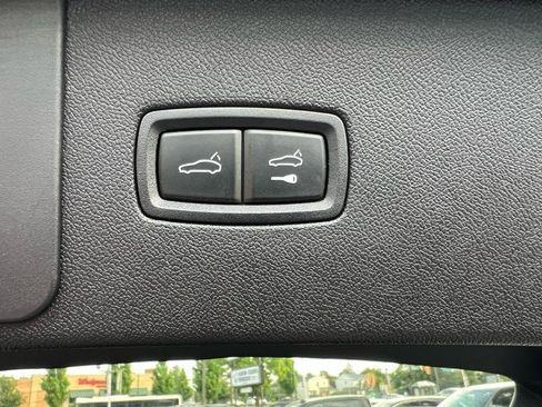 Used 2020 Porsche Cayenne AWD/4WD image 10