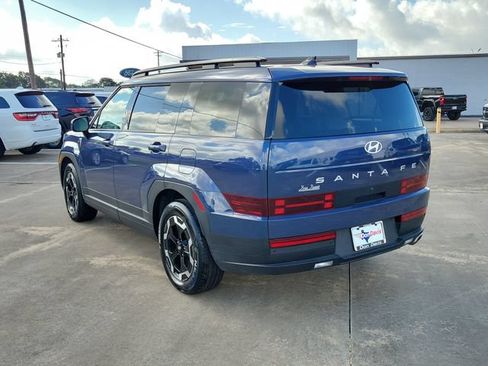 Used 2026 Hyundai Santa Fe SEL FWD image 4
