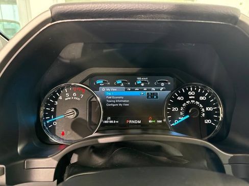 Used 2020 Ford F150 Lariat w/ Equipment Group 502A Luxury AWD/4WD image 22