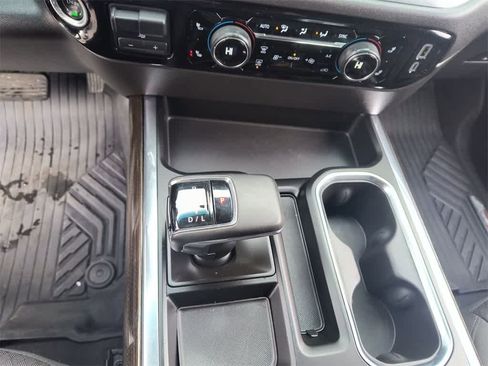 Used 2024 Chevrolet Silverado 1500 LT Trail Boss w/ Protection Package image 20