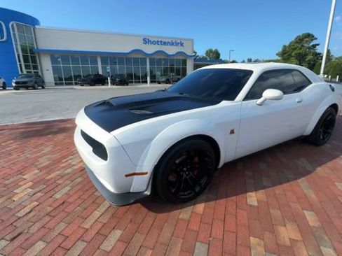 Used 2020 Dodge Challenger R/T Scat Pack RWD image 6