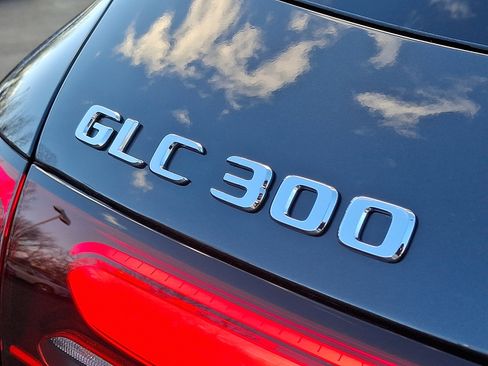 Used 2026 Mercedes-Benz GLC 300 4MATIC image 24