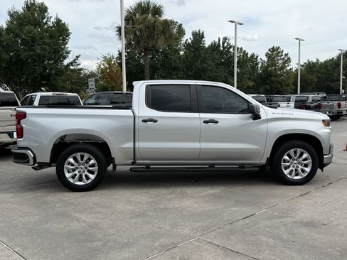 Used 2022 Chevrolet Silverado 1500 Custom RWD image 3