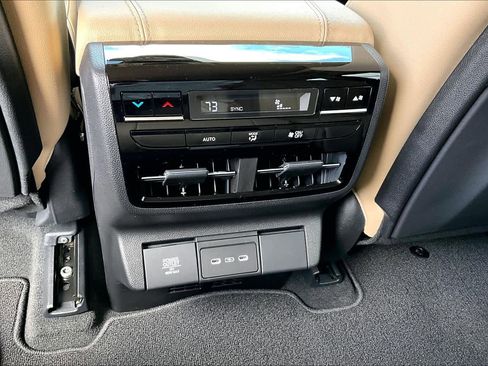 New 2026 Acura MDX SH-AWD image 18