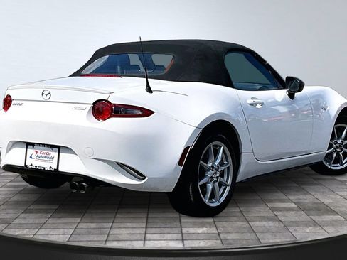Used 2016 MAZDA MX-5 Miata Sport RWD image 5