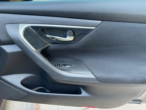 Used 2014 Nissan Altima 2.5 S FWD image 30