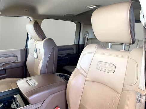 Used 2020 RAM 2500 Limited image 16