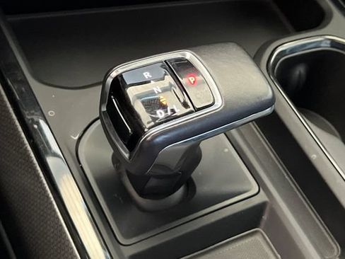 Used 2022 Chevrolet Silverado 1500 ZR2 w/ Technology Package AWD/4WD image 29