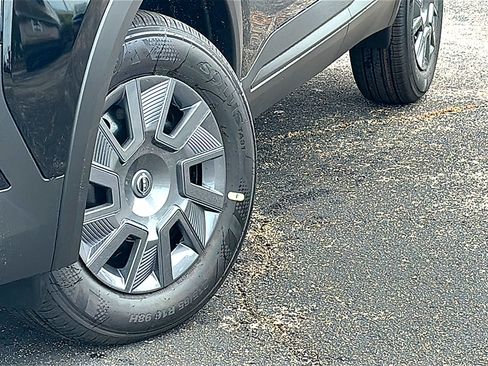 New 2026 Nissan Kicks S FWD image 3