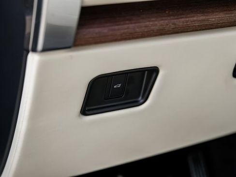 New 2026 Land Rover Range Rover SE AWD/4WD image 33