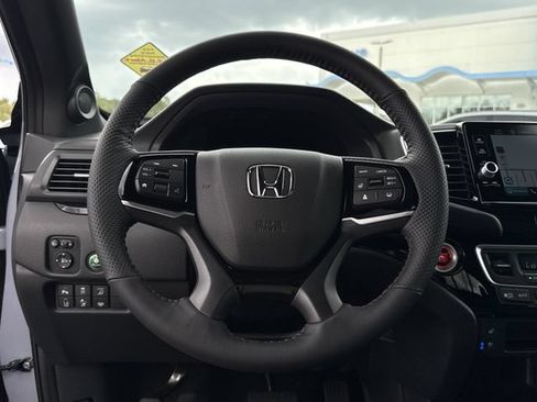 New 2026 Honda Ridgeline Black Edition image 37