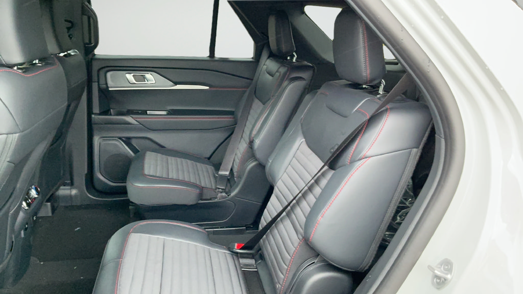 New 2027 Ford Explorer ST-Line w/ Premium Package RWD image 20