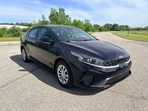Used 2024 Kia Forte LX FWD image 7