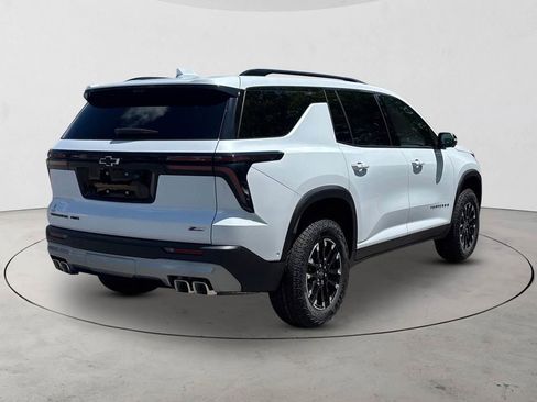 New 2026 Chevrolet Traverse Z71 w/ Enhanced Driving Package AWD/4WD image 5