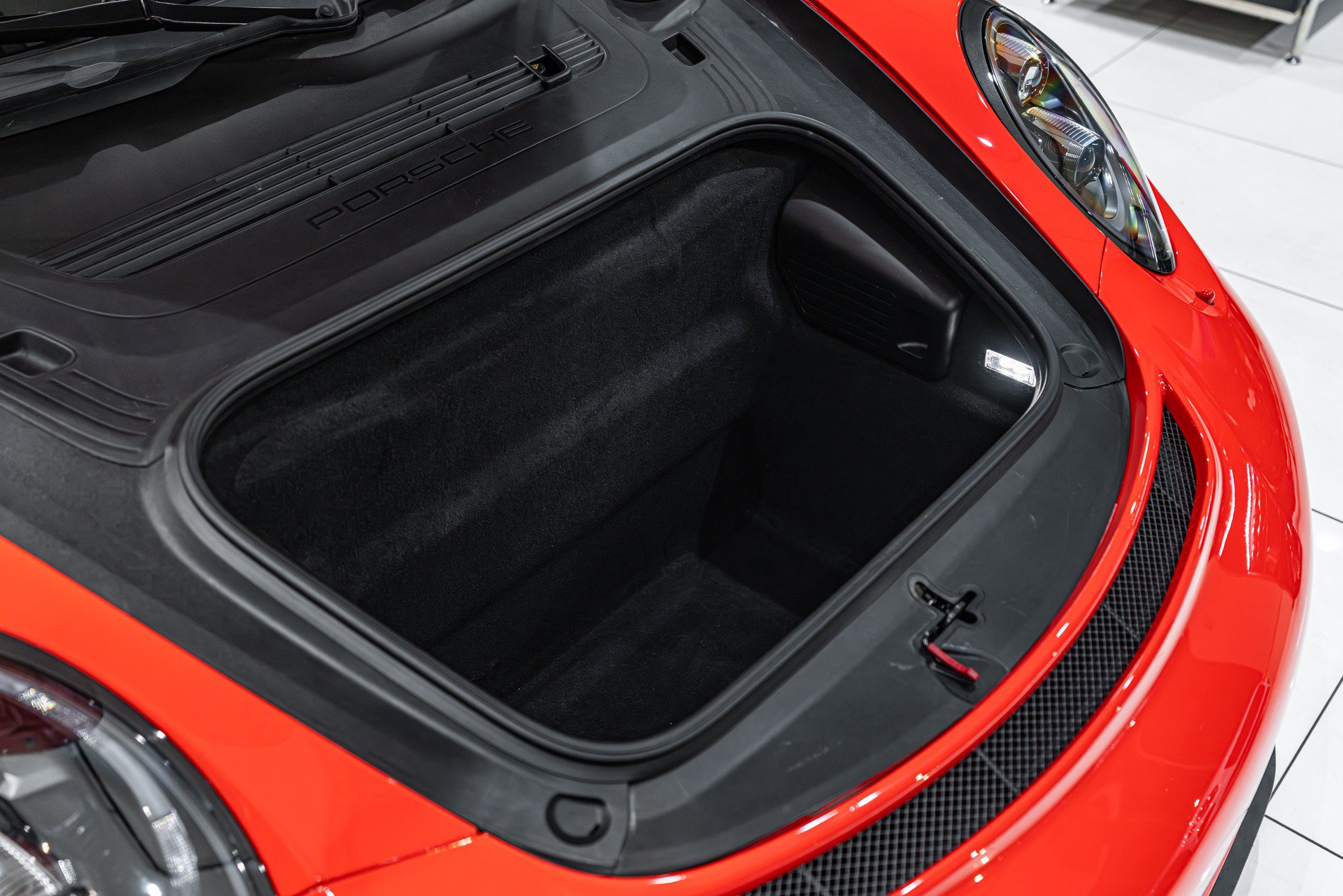 Used 2018 Porsche 911 GT3 RWD image 45