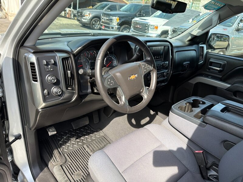 Used 2018 Chevrolet Silverado 1500 LT w/ All Star Edition AWD/4WD image 14