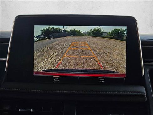 Used 2022 GMC Yukon XL SLE RWD image 12