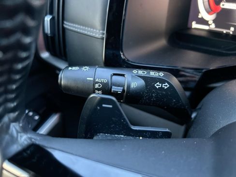 Used 2022 Nissan Pathfinder Platinum w/ Cargo Package AWD/4WD image 22
