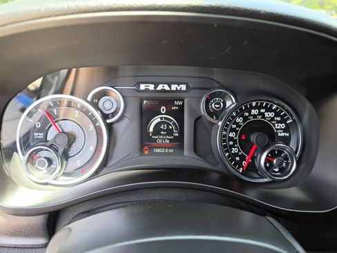 Certified 2024 RAM 3500 Tradesman AWD/4WD image 31