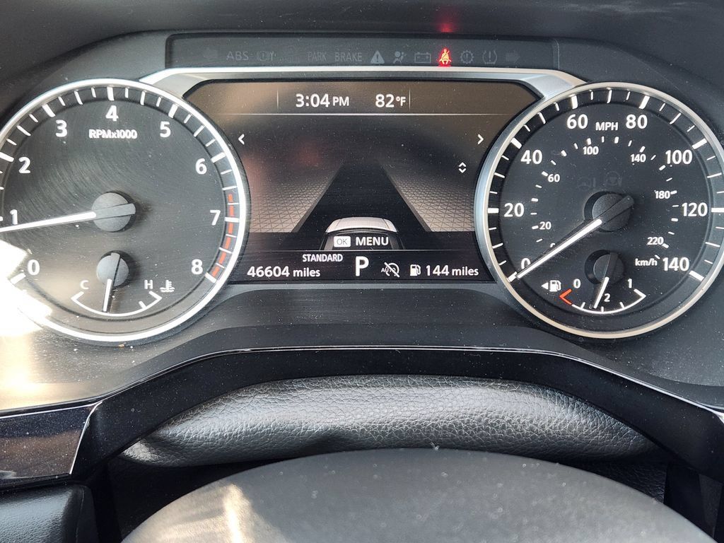 Used 2025 Nissan Pathfinder SV FWD image 7