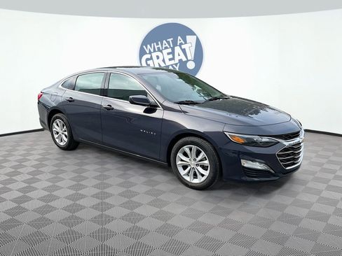 Used 2025 Chevrolet Malibu LT FWD image 3