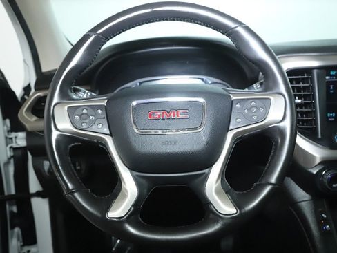 Used 2019 GMC Acadia Denali w/ Technology Package AWD/4WD image 22