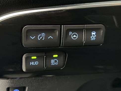 Used 2017 Toyota Prius Prime Advanced FWD image 13