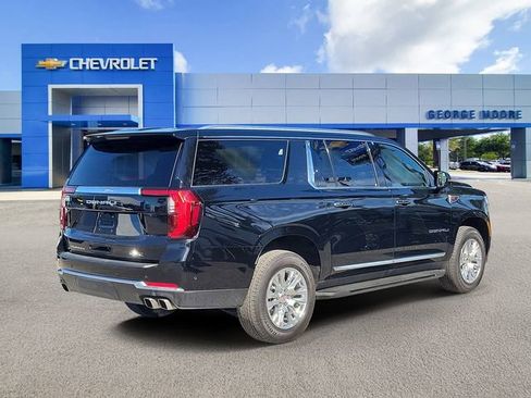 Certified 2025 GMC Yukon XL Denali image 4