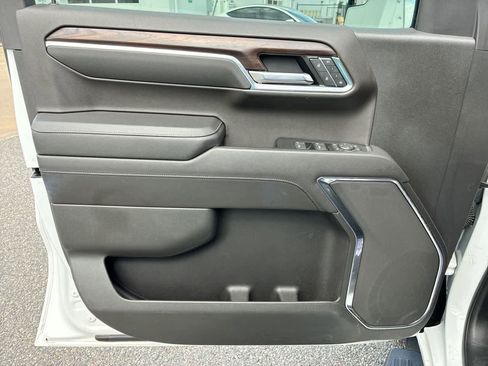 Used 2022 GMC Sierra 1500 SLT image 21