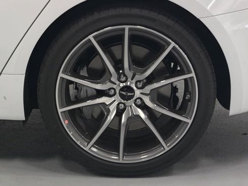 New 2026 Genesis G70 2.5T image 8