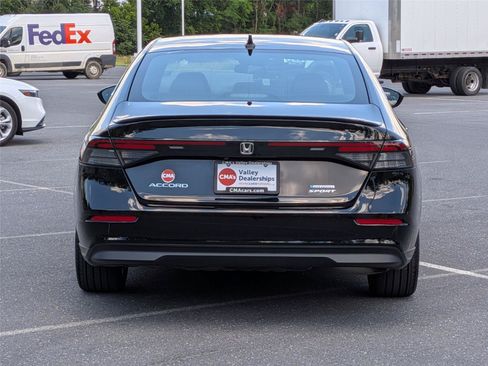 Certified 2025 Honda Accord Sport image 6
