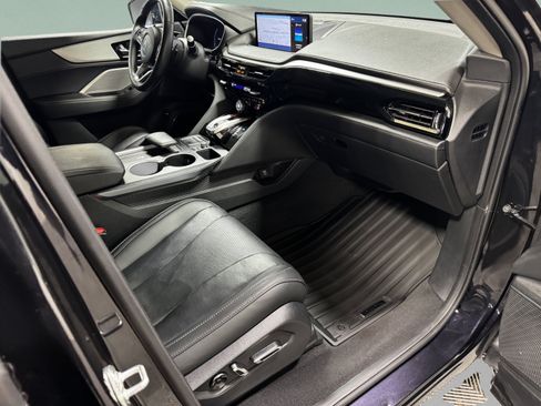 Used 2023 Acura MDX SH-AWD w/ Technology Package image 11