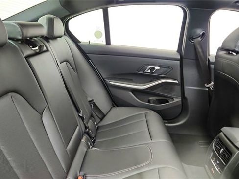 Used 2025 BMW 330i xDrive Sedan image 25