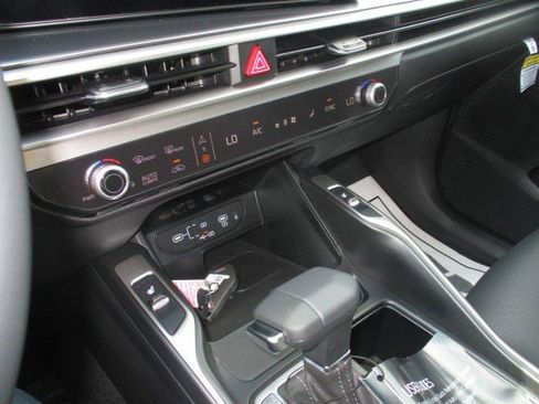 New 2025 Kia Sorento S w/ Panoramic Sunroof Package image 20