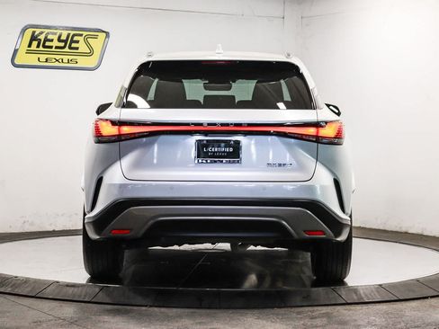 Used 2024 Lexus RX 350 Premium w/ Convenience Package FWD image 3