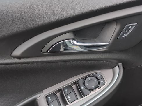 Used 2025 Chevrolet Malibu LT image 14