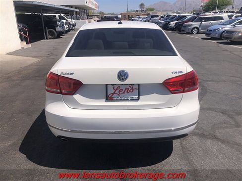 Used 2013 Volkswagen Passat TDI SEL Premium FWD image 7