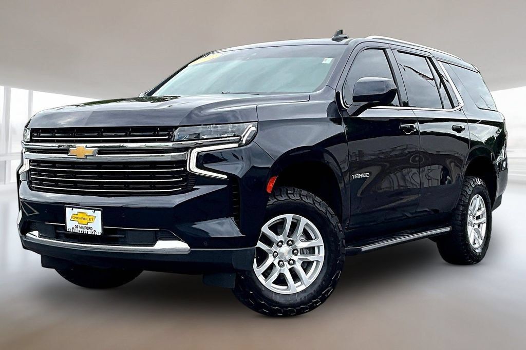 Used 2022 Chevrolet Tahoe LT w/ Max Trailering Package AWD/4WD image 3